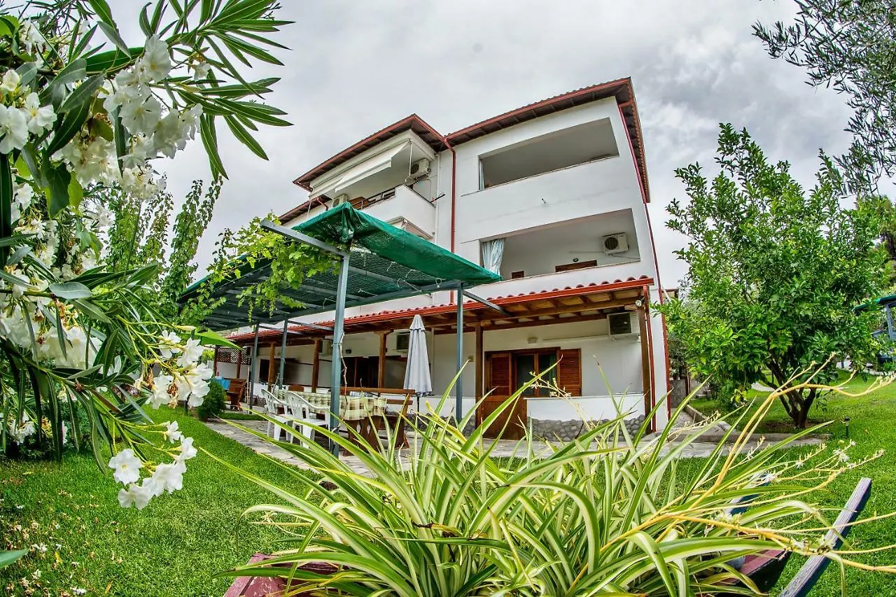 Fantasia Studios And Apartments Neos Marmaras