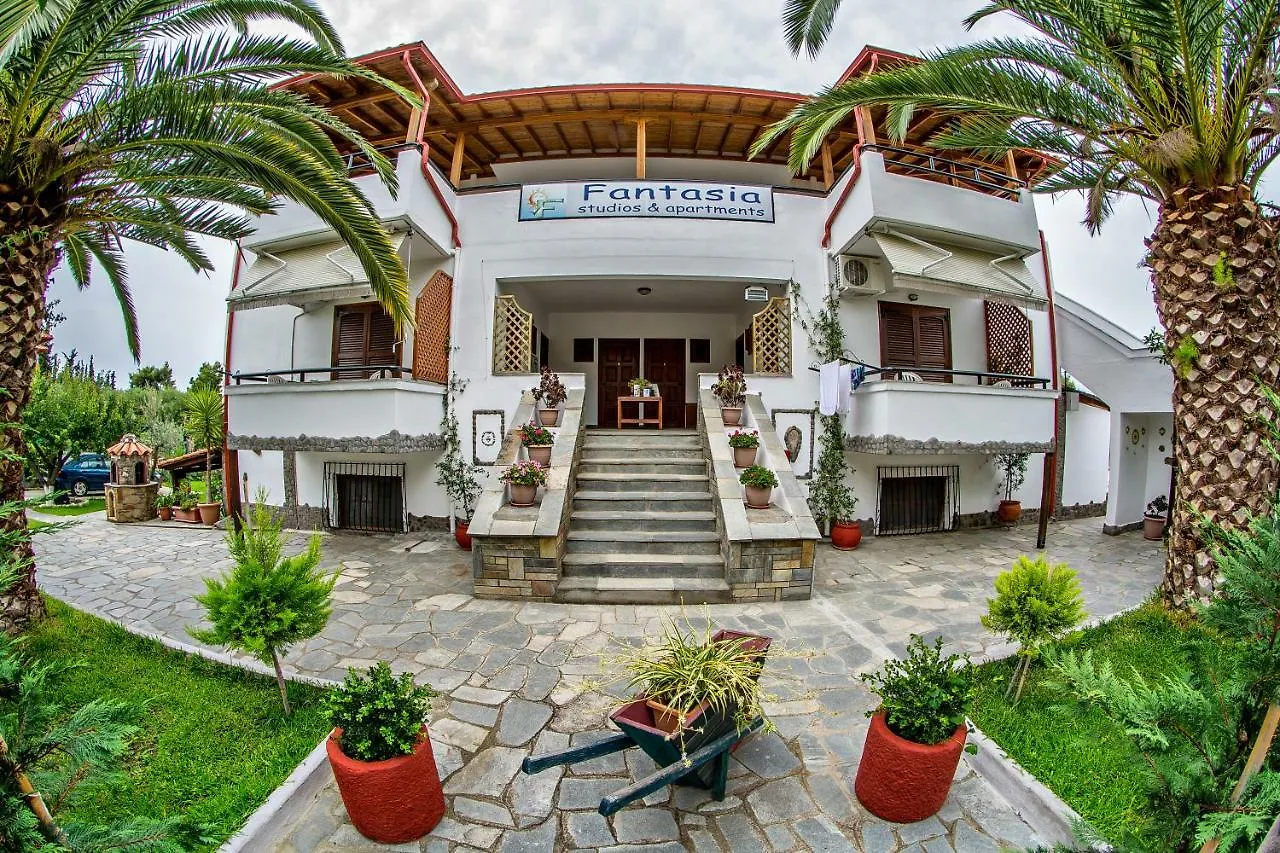 Fantasia Studios And Apartments Neos Marmaras