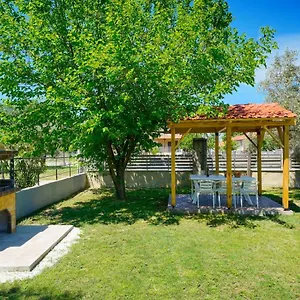 Apartament Olive Garden, Olympiada